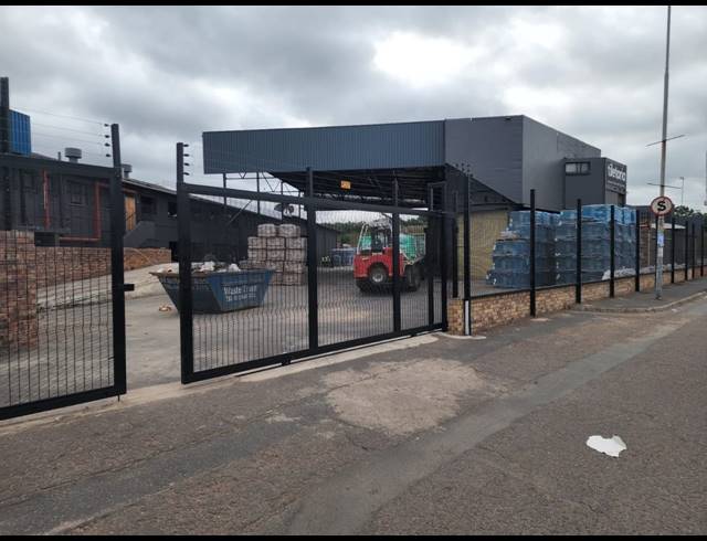 2,357M² WAREHOUSE TO LET IN ROSSBURGH